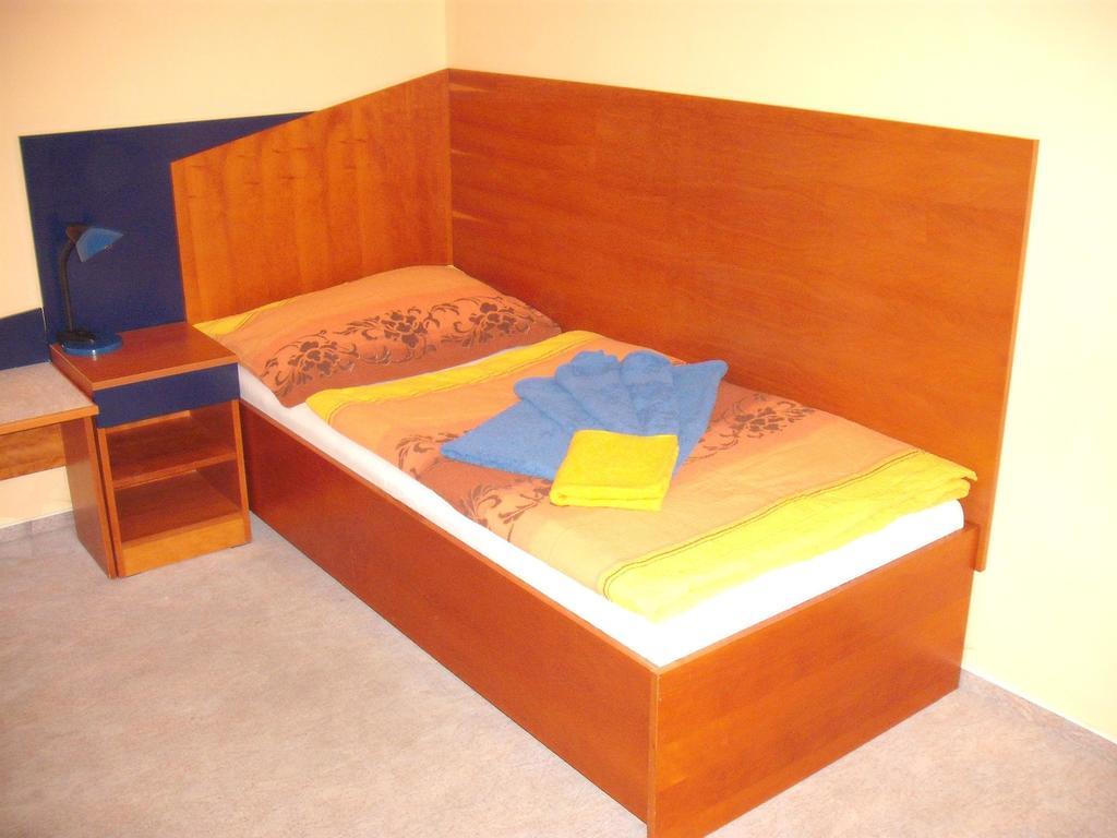 Hotel Forman Mladá Boleslav Szoba fotó